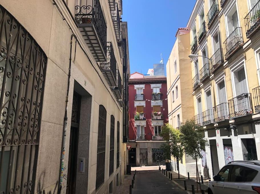 Tesoro Calle, Precioso Estudio Super Equipado Para Dos En Malasana Madrid Eksteriør billede