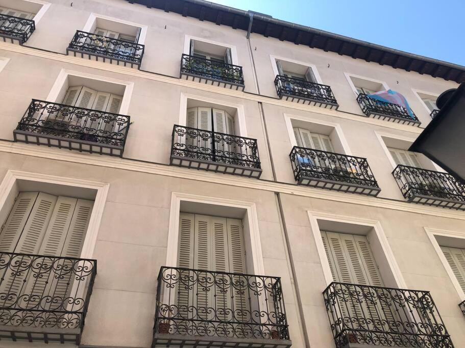 Tesoro Calle, Precioso Estudio Super Equipado Para Dos En Malasana Madrid Eksteriør billede